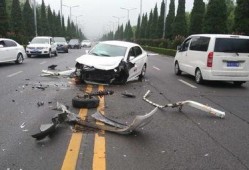 爆料热线车祸事件最新消息,爆料热线揭示惊人细节