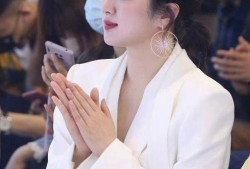 斐玲cp圈内爆料,圈内爆料揭秘爱情真相